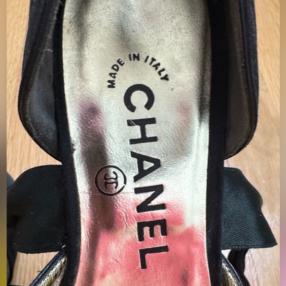Chanel Black and Gold Ballerina Flats - Picture 6 of 10